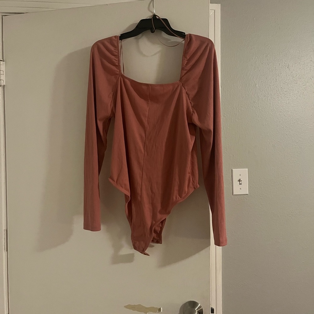 NWOT New Look Pink Ribbed Bodysuit